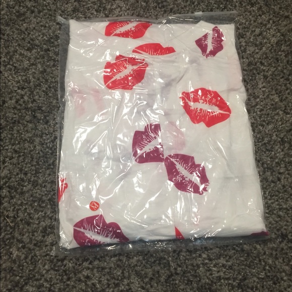 Adorable brand new romper sleepwear brand new - Picture 3 of 6